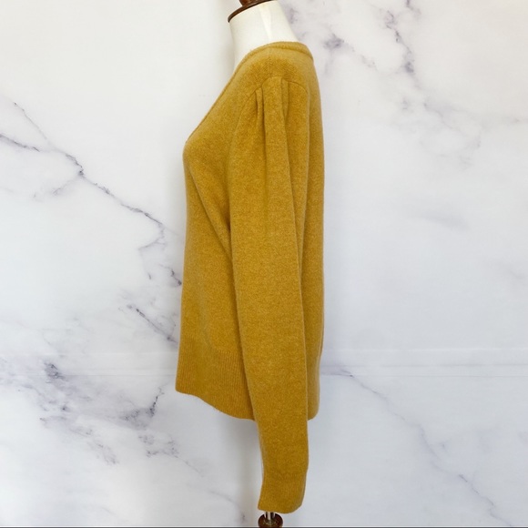 SOLD Madewell Westgate V-Neck Sweater in Coziest Yarn - Picture 6 of 14